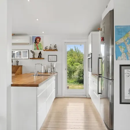 Cozy And Large Summer House Near Roskilde Fjord